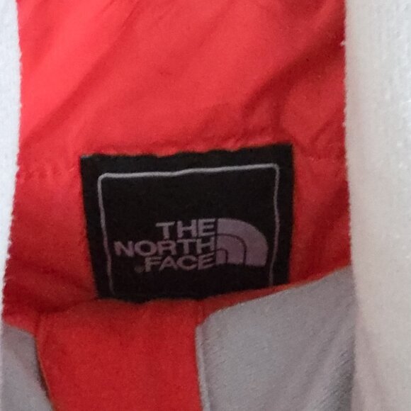 THE NORTH FACE | Women's Venture 2 Jacket in a coral or red color sz XS - Picture 6 of 7